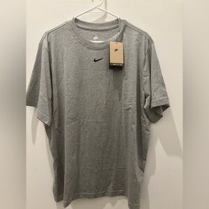 Nike Women’s Loose Fit T-Shirt